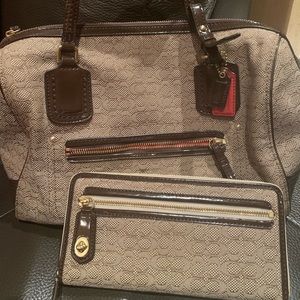 Coach purse and matching wallet set!